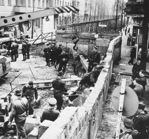 Возведение Берлинской Стены